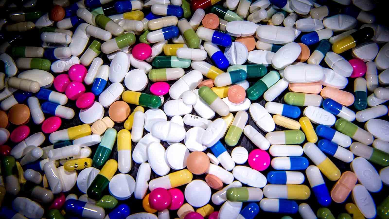 Overview of common anti-anxiety medicines, their benefits, risks, and side effects.